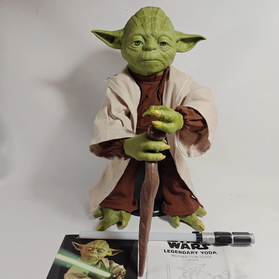Star Wars Legendary Interactive Jedi Master YODA 16 pulgadas Edición Coleccionista Foto 3 de 4