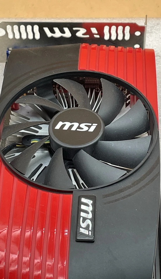 MSI Nvidia GeForce 550GTX Ti 1GB PCI-E Dual DVI SLI Video Card HDMI M2D1GD5/OC - Image 2 of 4