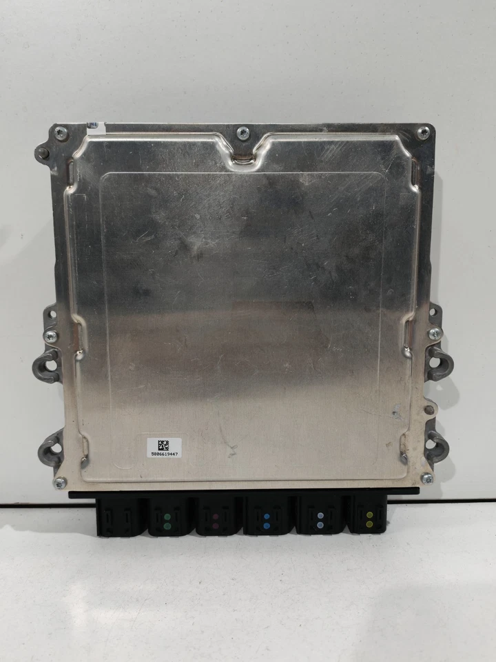 Centralina Motore ECU BOSCH LAND ROVER 3.0 Diesel Mild-Hybrid - M8A2-12B684-KAD - Immagine 3 di 3