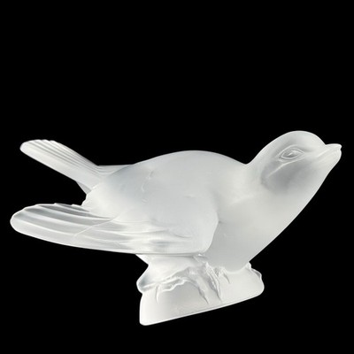 Lalique France Moineau Sparrow Satin Frosted Crystal Bird Figure Paperweight 5''