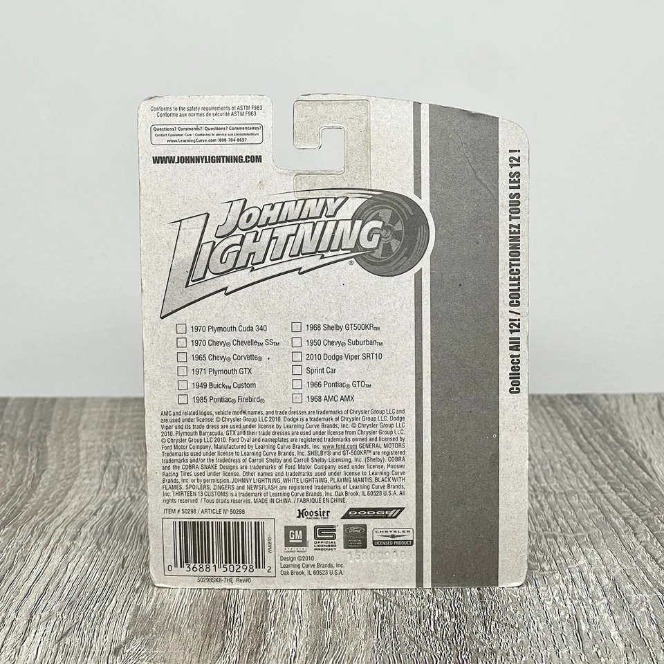 2010 Johnny Lightning 1970 Plymouth Cuda 340 Barracuda & 1950 Chevy Suburban - Image 3 of 4