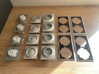 Busch & Jaeger Impuls Schalter / Steckdosen Rahmen Set silber