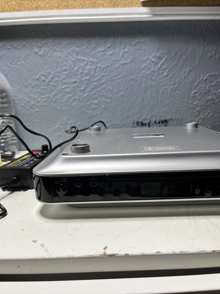 iLive iKBC384S蓝牙机柜下收音机带CD播放器 — 第 2/4 张图片
