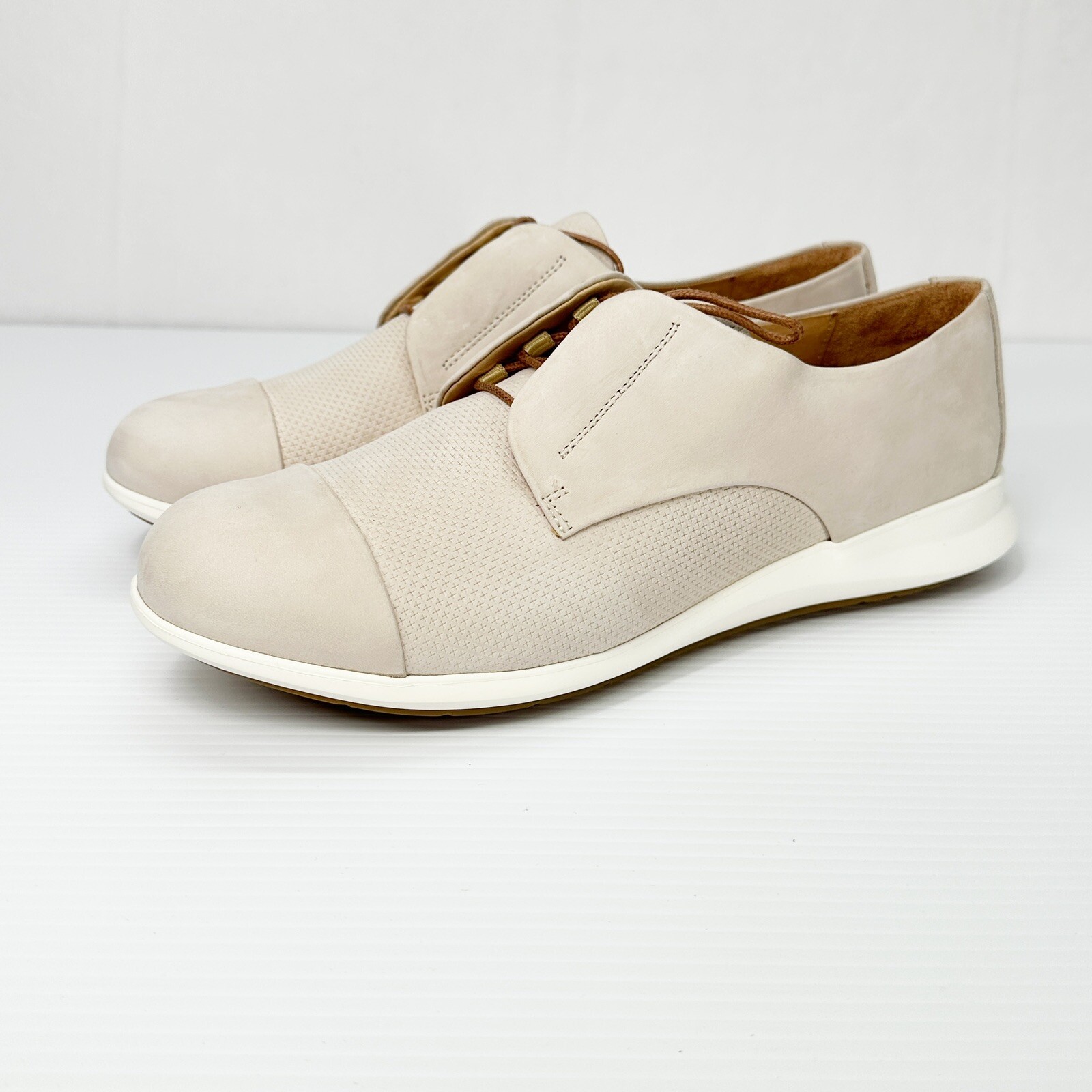SAOLA Scarpe comode Samuel Hubbard taglia 10 Freedom Stroll Cap Toe Derby pelle beige