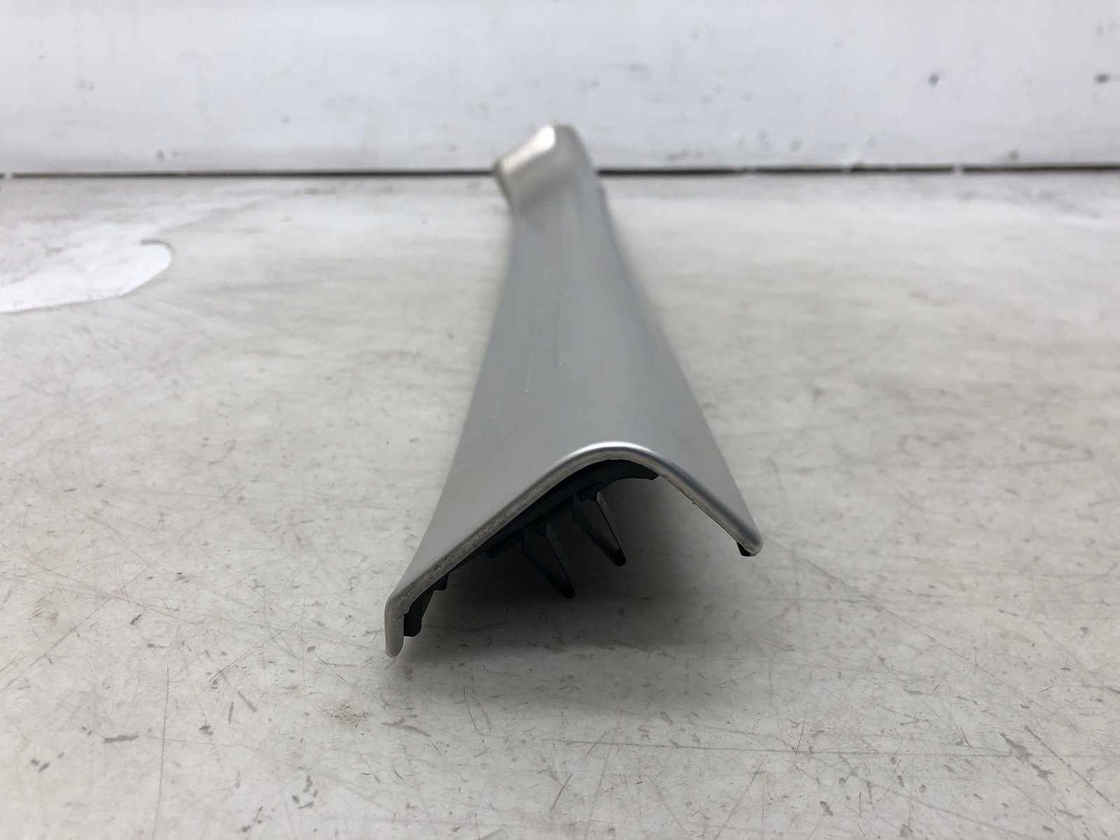 2006-2012 BENTLEY CONTINENTAL FRONT LEFT SILL SCUFF PLATE 3W4863381P *SCRATCHES*