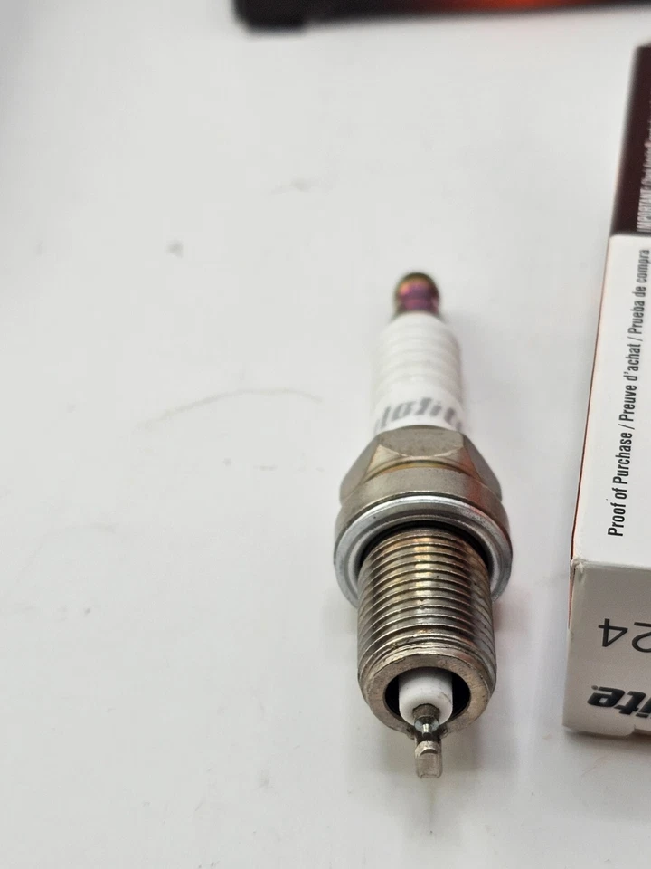 (CANTIDAD 4) Bujía Autolite Iridium XP XP5224 para Volkswagen Jetta Beetle 92-2015 Foto 3 de 4