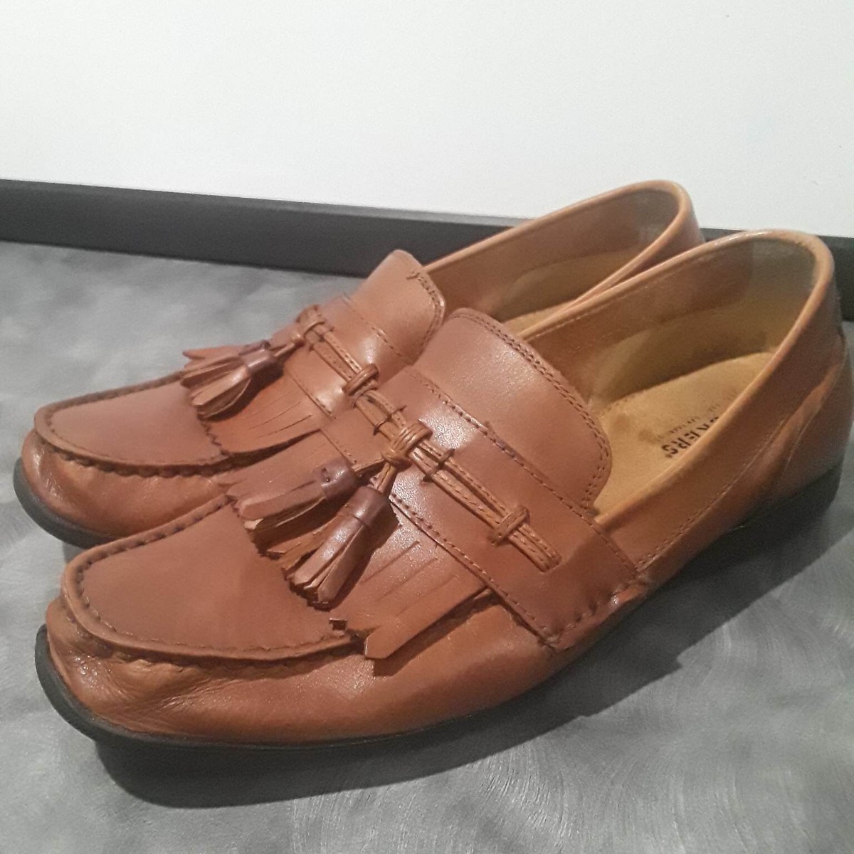 MEN'S DOCKERS LANDRUM SLIP-ON LOAFER CLASSIC KILTIE TASSELS LEATHER  UPPER 9M - Main Image