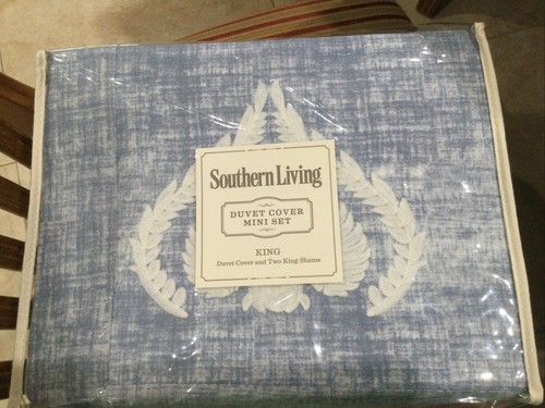 $ 329 Southern Living Coastal Collection Chadwick Duvet Cover Mini Set, King - Afbeelding 1 van 2