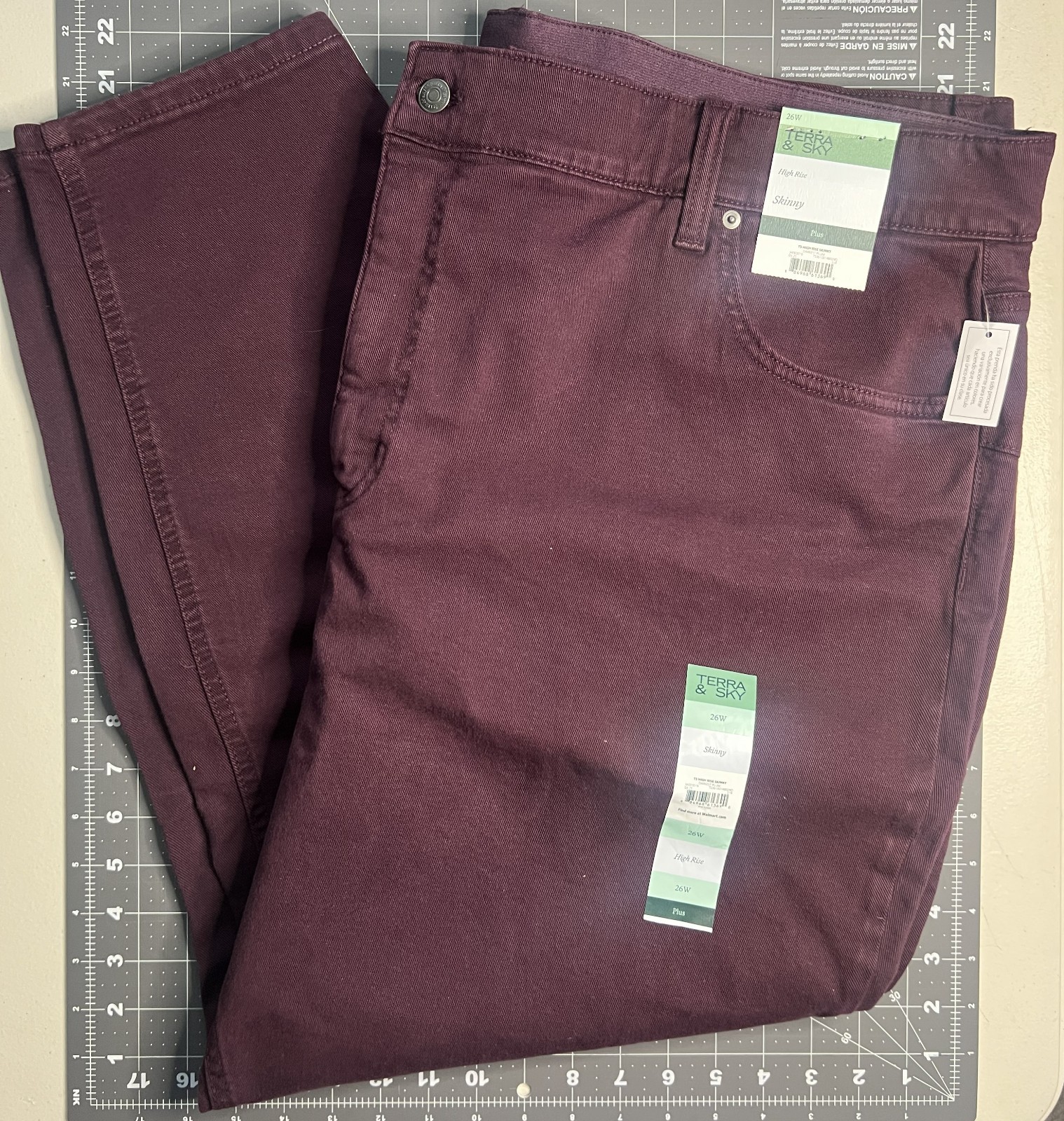 NEW Terra & Sky Women's Plus Size 26W Skinny High Rise Jeans Darkest Plum