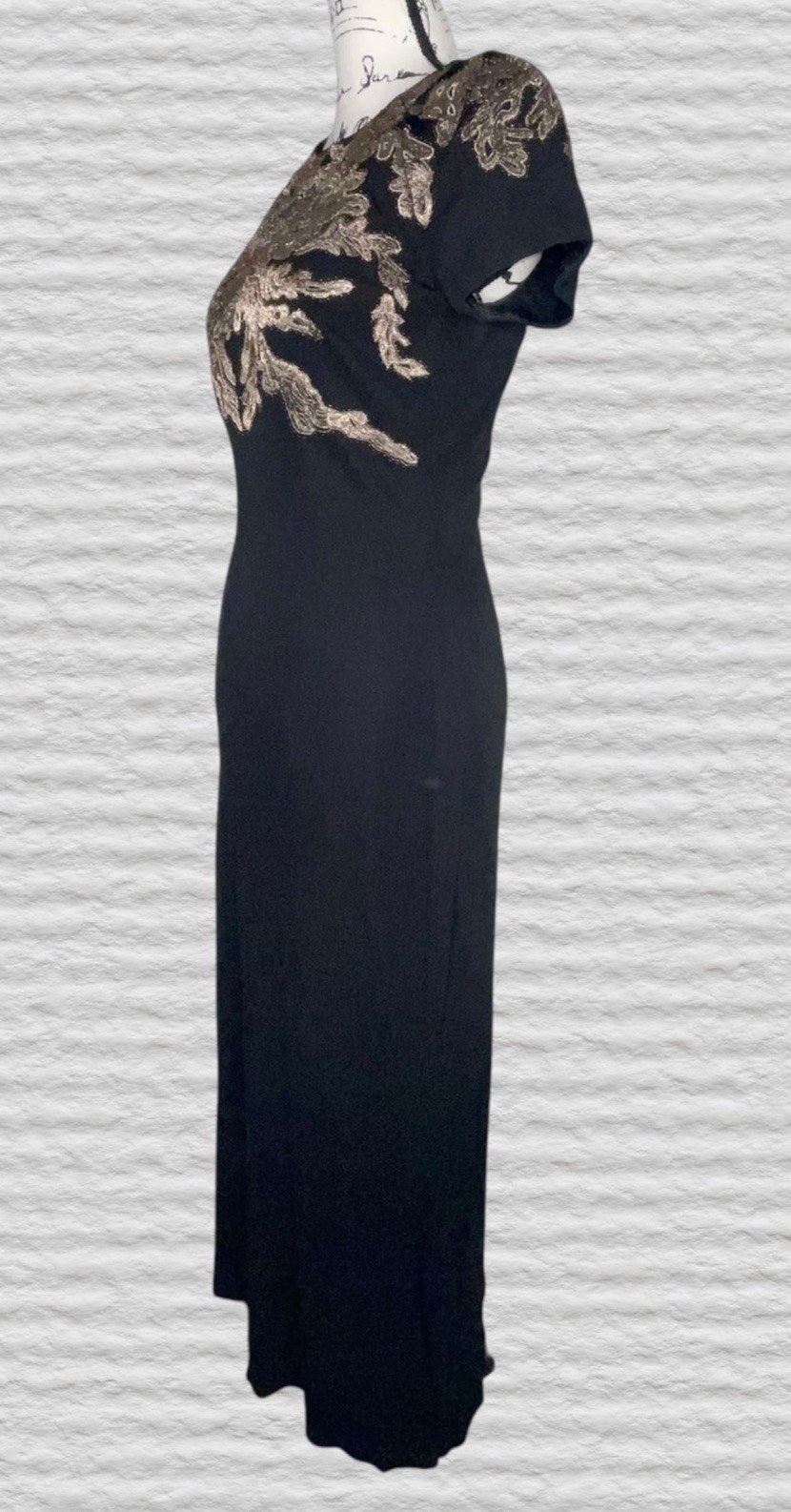 David Meister Embroidered Beaded Luxe Gown Womens 8 Black Gold Maxi Elegant Gala