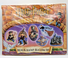 Vintage Harry Potter BADGE & MAGNET MOULDING SET Plaster & Paint Kit, 2001 - NEW