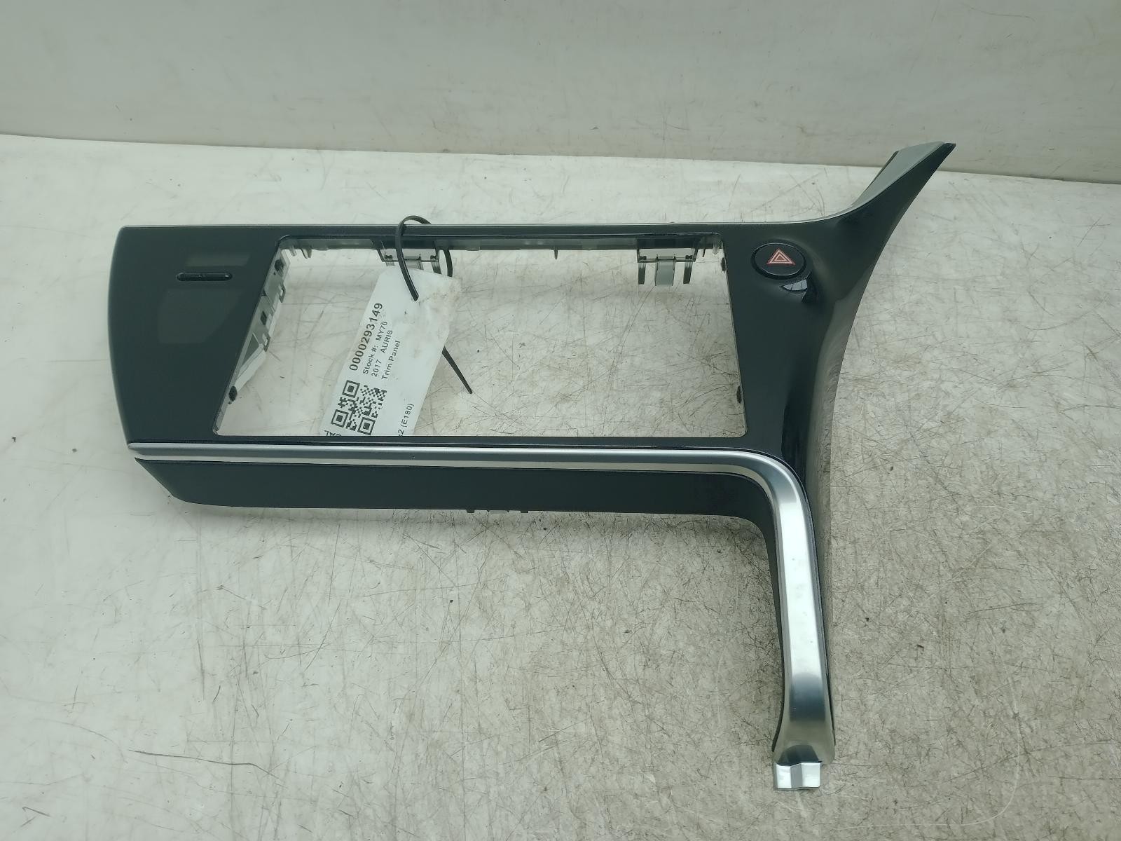 TOYOTA AURIS DASHBOAR TRIM DISPLAY PANEL HAZARD SWITCH MK2 2015-2019 5540502880