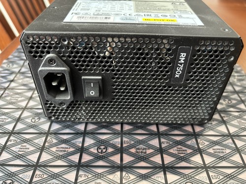 ๐ป CORSAIR RM750x Fully Modular ATX Power Supply 750W 80 Plus Gold - Afbeelding 4 van 6