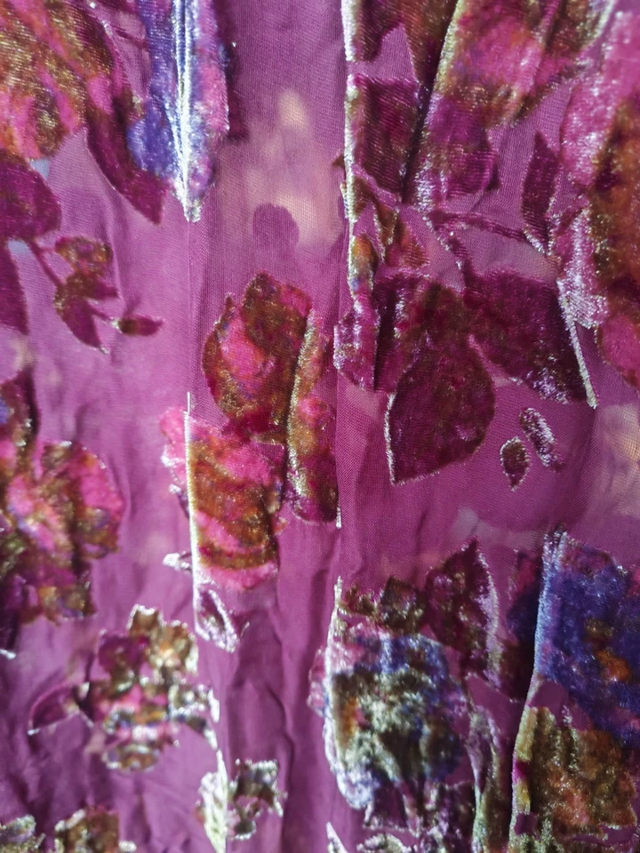 Magenta pink Silk burnt-out velvet translucent vintage natural fabric by yard - Image 3 of 4