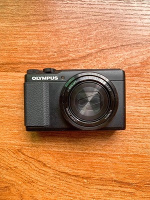 Olympus STYLUS XZ-10 Compact Digital Camera Black has been tested-English