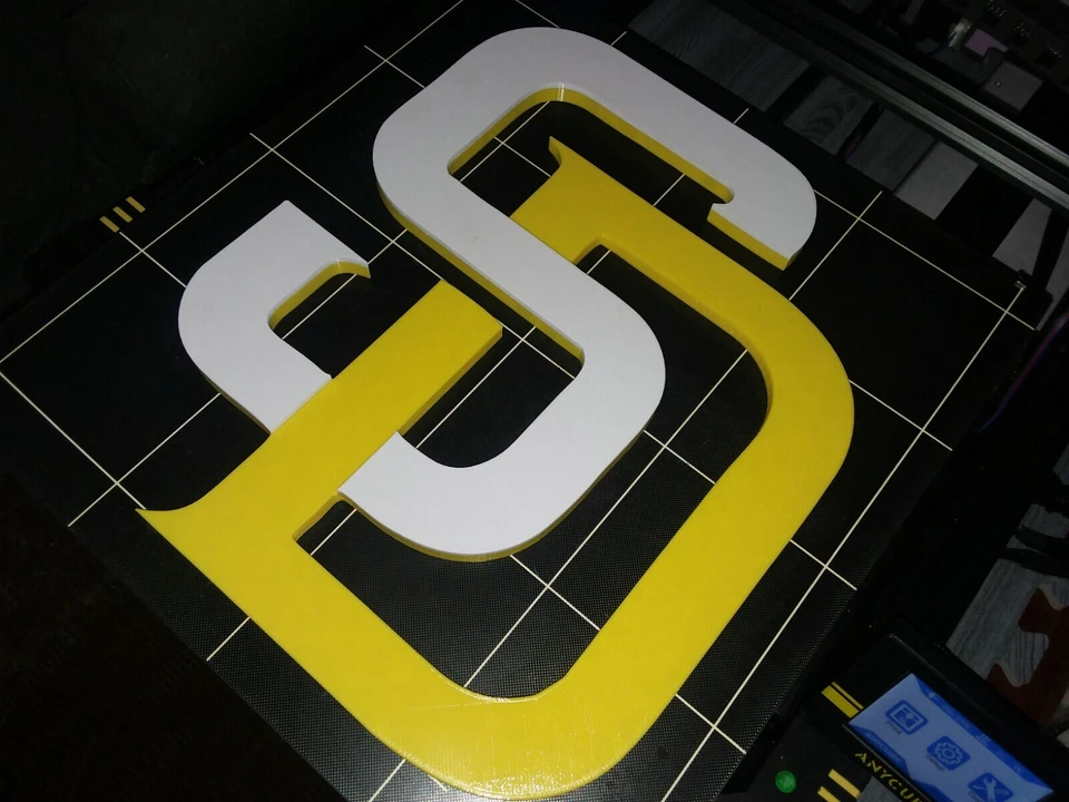 Placa com logotipo 3D San Diego Padres, IMPRESSA EM 3D! Edição 15"×14" branca e dourada VENDA!!! - Imagem 2 de 4