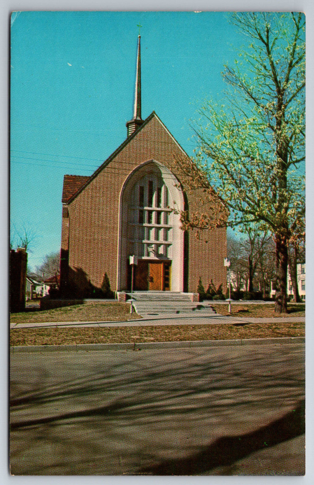 Vintage Postcard MO Fulton Court Street Methodist Church Chrome -11128