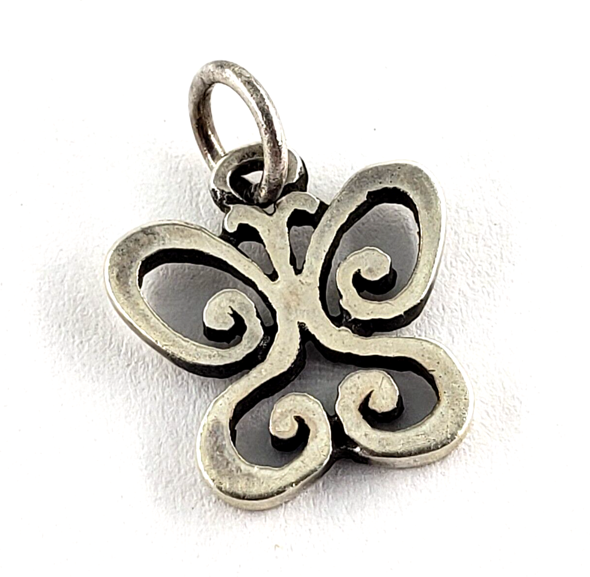 JAMES AVERY Retired Sterling Silver Pendant Small Spring Scroll