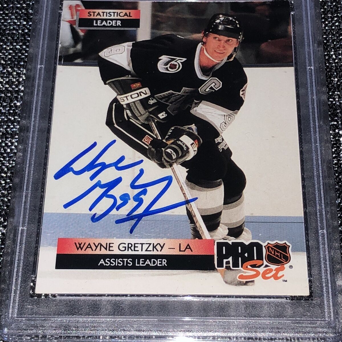 WAYNE GRETZKY SIGNED 1992 PRO SET NHL #246 CARD LOS ANGELES WAYNE GRETZKY SIGNED 1992 PRO SET NHL #246 CARD LOS ANGELES