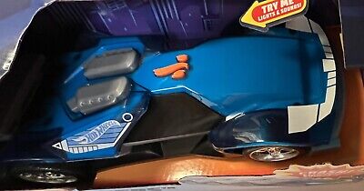 Hot Wheels Color Crashers Cyber Speeder Motorized Toy Vehicle