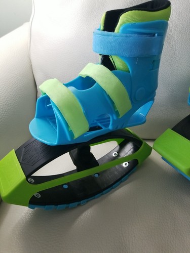 Madd Gear Boosters Bouncing Boots Kids Light Blue Green Age 5 + up to 88 pounds - Picture 4 of 12