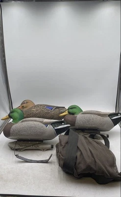 Cabela's Northern Flight Mallard Lockvogel Enten in Netztragetasche 3 Stück - Bild 1 von 4