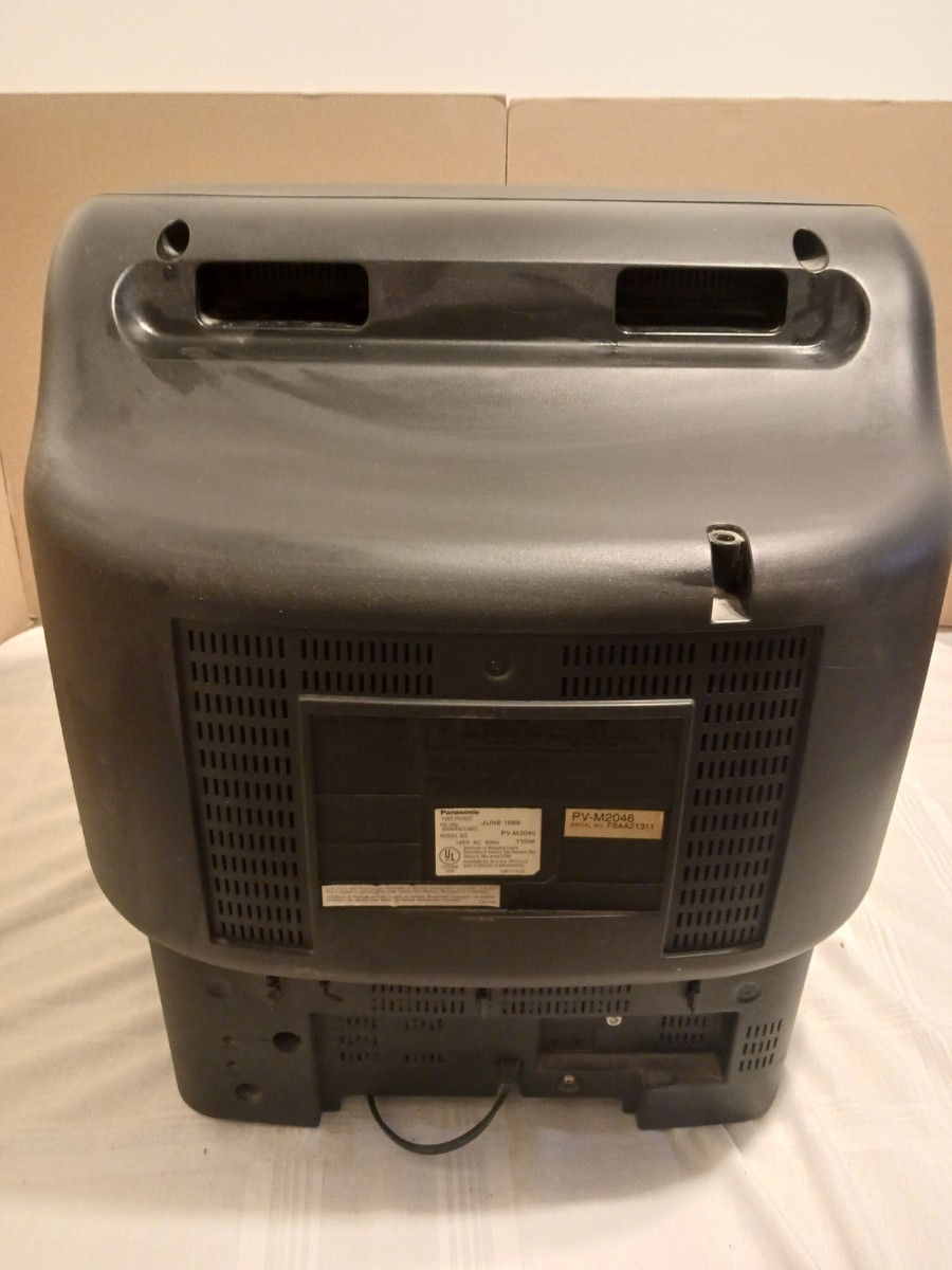 Vintage Panasonic PV-M2046 Retro Gaming 20” VCR TV Combo. VCR NOT