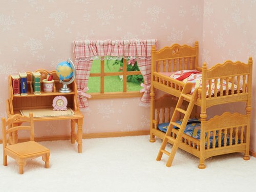Sylvanian Families Dollhouse Playset Children's Bedroom Set Accessories New 5338 - Picture 4 of 4