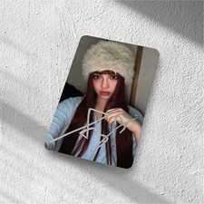 New jeans hyein hand signed autograph photocard