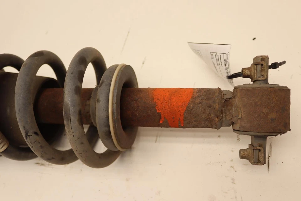 2015-2020 CHEVY/GMC SUBURBAN FRONT RIGHT PASSENGER SHOCK STRUT ABSORBER OEM - Image 2 of 4