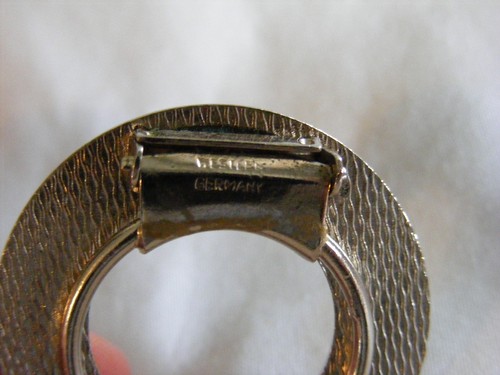 Vintage Silvertone WESTERN GERMANY Open Circle Scarf Clip - Picture 5 of 6