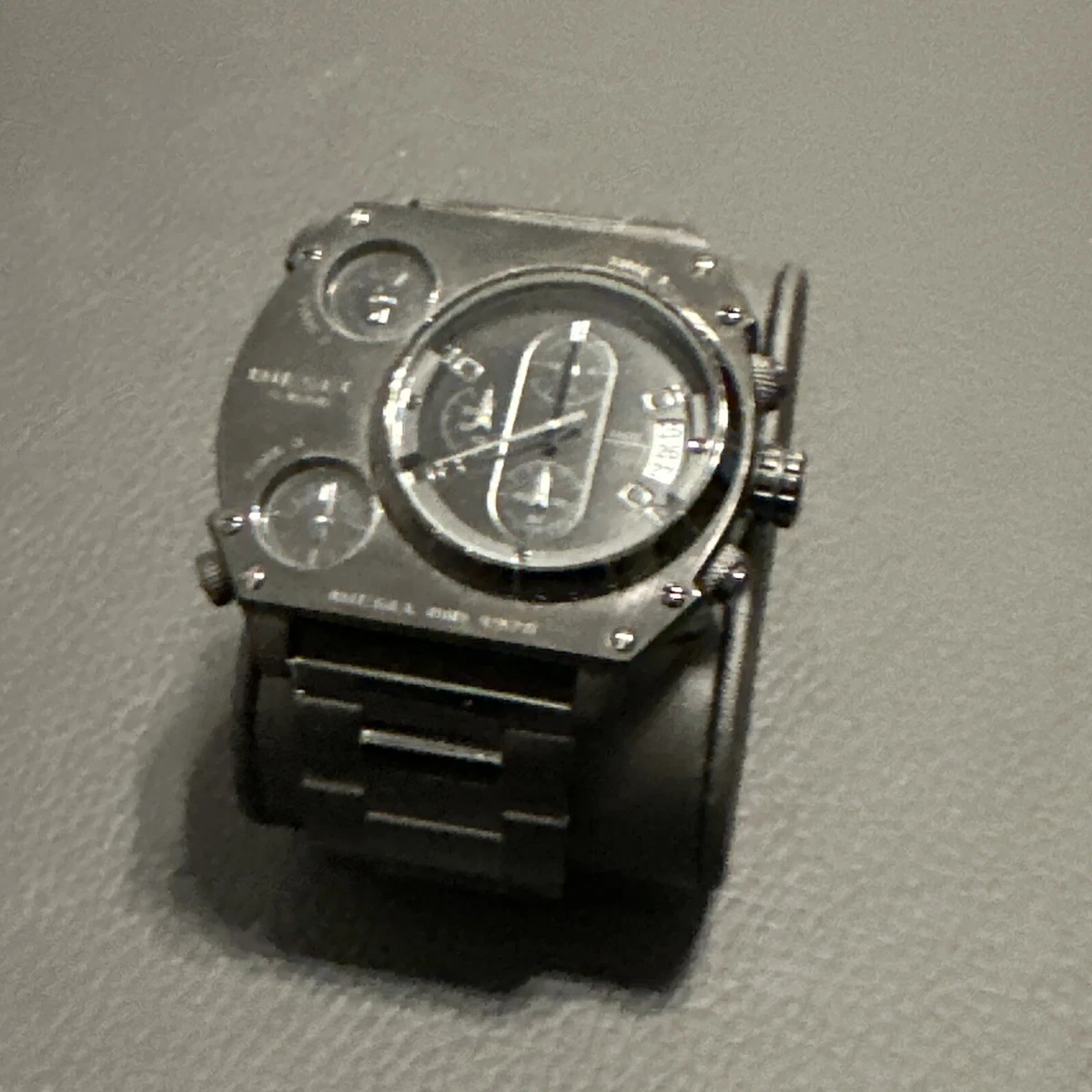 Diesel dz cheap 4244