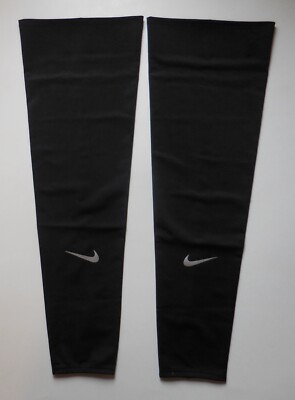 Nike Run Division Thigh Leg Warmer Sleeves Women Black/Silver Medium One  Pair - Main Image