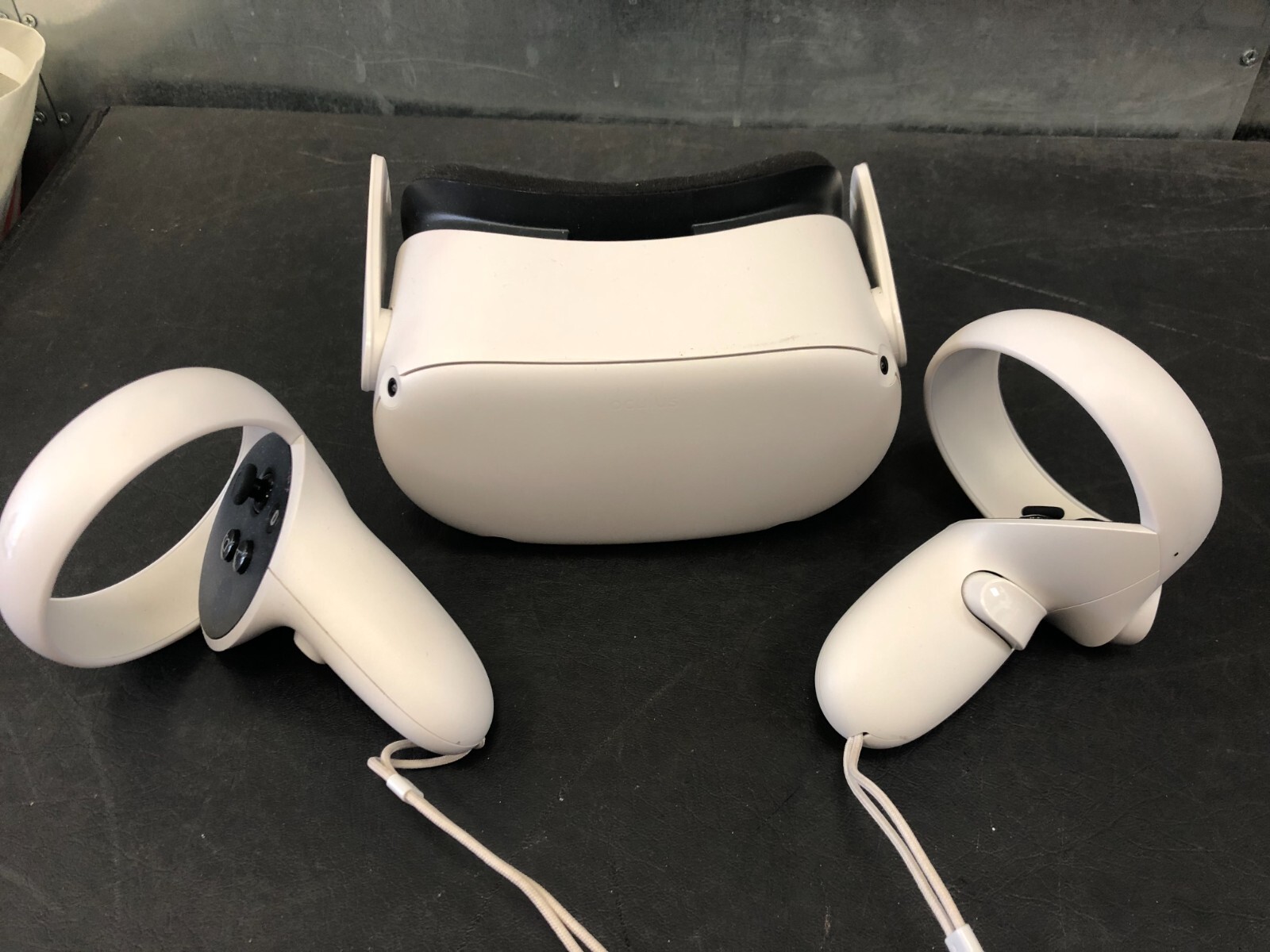 Oculus Quest 2 KW49CM White Wireless VR Virtual Reality Headset BLURRY