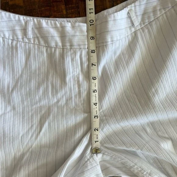 Women's Worthington White Cotton Bermuda Shorts - Size 10 - Image 3 of 4