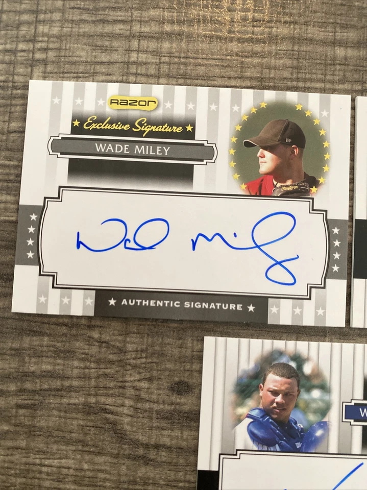 2008 Razor 批量独家签名 Wade Miley Ike Davis Welington Castillo 签名 — 第 2/4 张图片