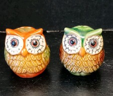 Vintage Ceramic Green & Orange Owls Salt & Pepper Shakers 2