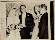 1959 Press Photo Nelson and Mary Rockefeller at son, Steven's, wedding.