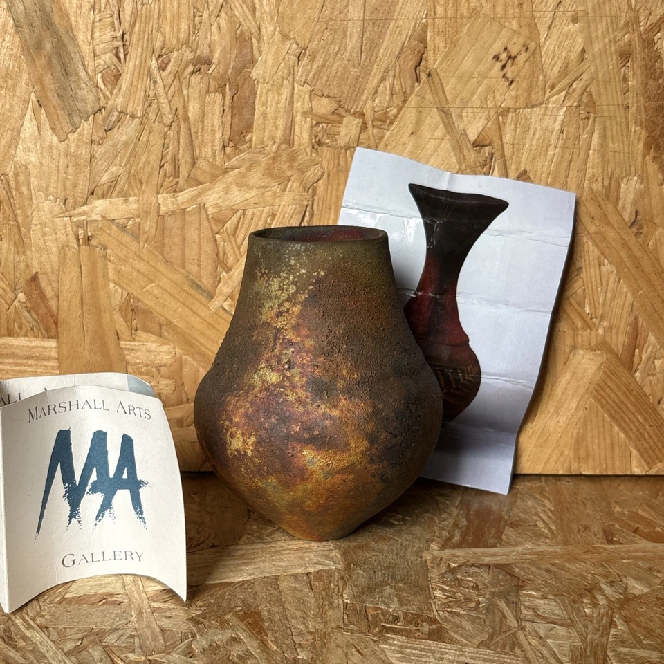 Vintage 1999 Judith Fisher Sussex Studio Pottery Raku Vase 12cm - Image 2 of 4