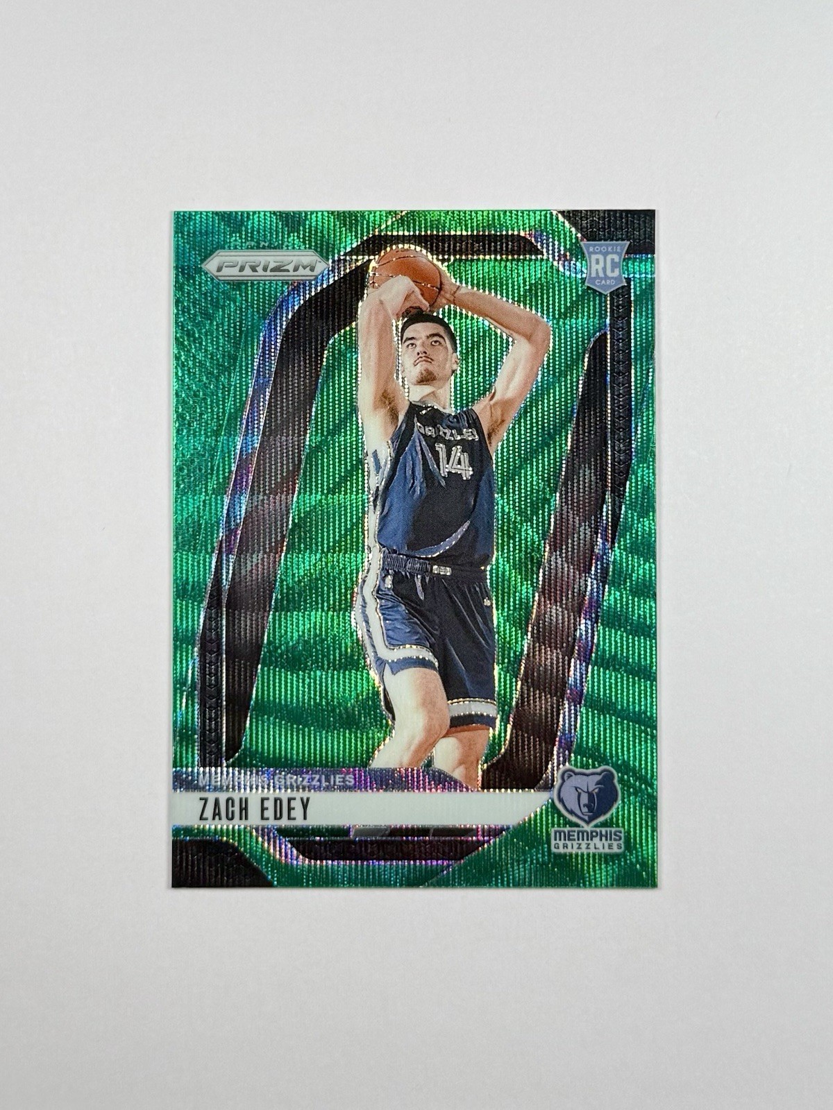 2024-25 Panini Prizm - Zach Edey #249 Green Wave Prizm (RC)
