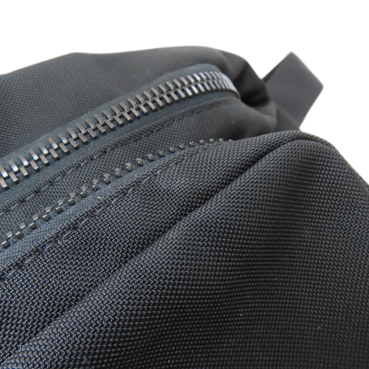 MONCLER  logo body bag Nylon  Ladies [Used] thumbnail 10