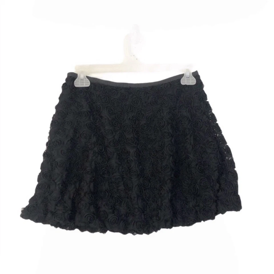 Minifalda para mujer Tara Jarmon negra floral rosa talla XS Foto 2 de 4