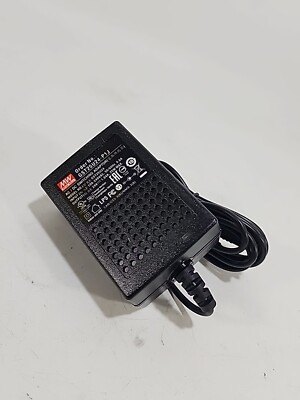 MEAN WELL GST25U24-P1J ~ Wall Mount AC Adapters 25W 24V 1.04A Level VI USA plug