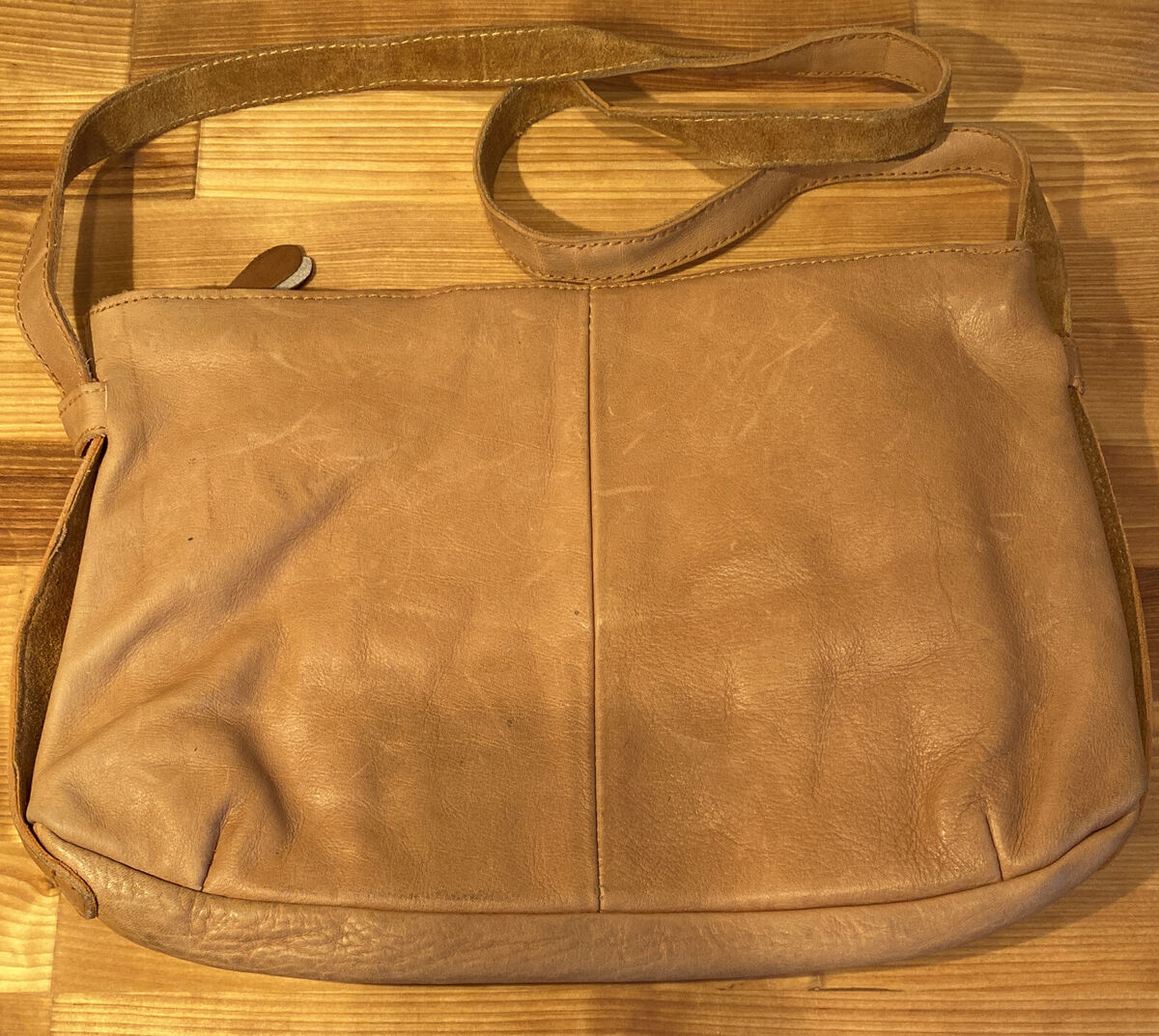 Vintage Contessa Genuine Suede Leather Tote Shoulder Purse Bag Tablet Hong Kong Vintage Contessa Genuine Suede Leather Tote Shoulder Purse Bag Tablet Hong Kong