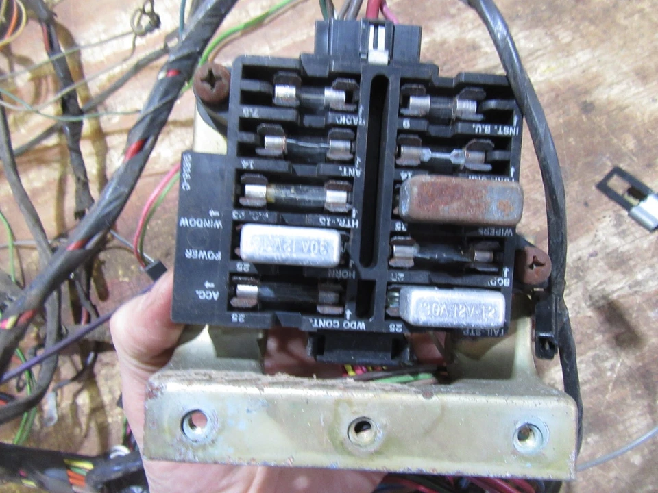 Cadillac Deville 1965 1966 convertible interior debajo del tablero arnés de cables caja de fusibles Foto 2 de 3