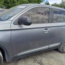 OUTLANDER 2016 Front Door 518753