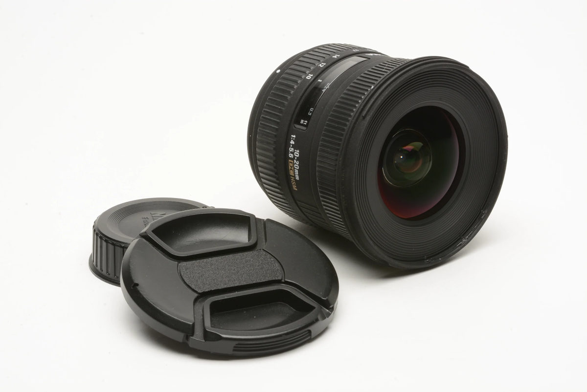 Sigma EX 10-20mm f4-5.6 DC HSM zoom lens for Nikon AF, clean
