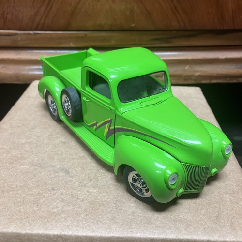 FRANKLIN MINT 1940 FORD CUSTOM PICKUP TRUCK GREEN THUNDER 1/24 DIECAST - Picture 7 of 9