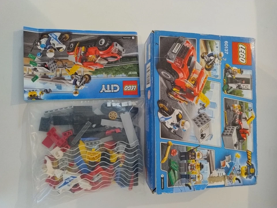 LEGO City 60137 Tow Truck Trouble, foto 3 di 3