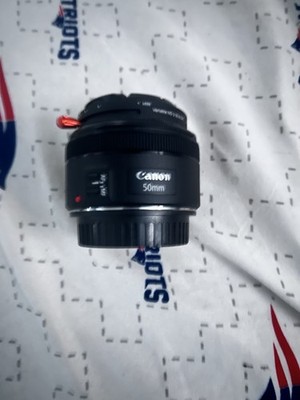 Canon EF 50mm f/1.8 STM